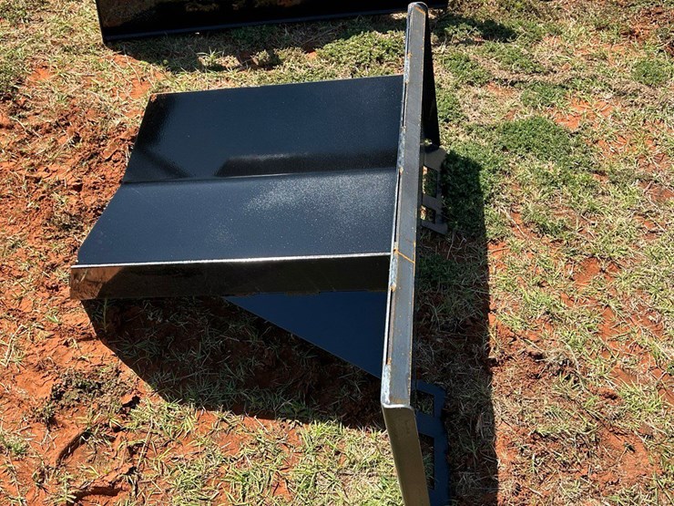 2026-x-star-tree-spade-image-4