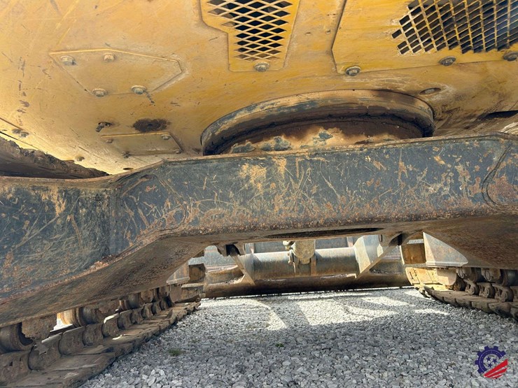 2009-komatsu-pc88mr-8-image-29