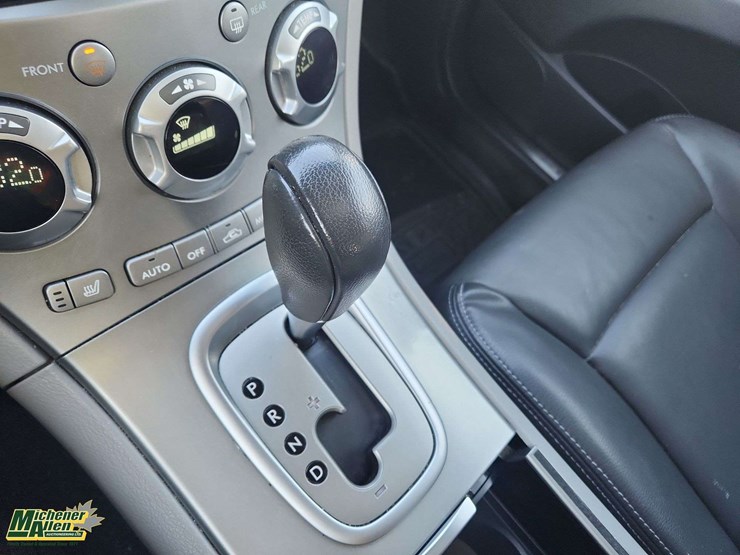 2011-subaru-tribeca-image-9