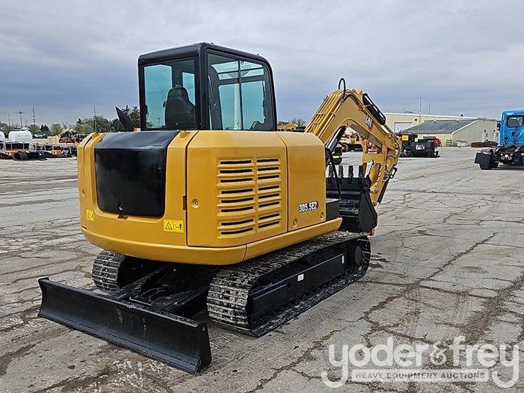 2018-caterpillar-305.5-image-3