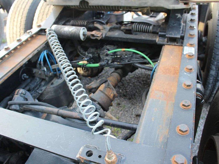 2018-freightliner-semi-3alxa7007jdjt5039-mileage:-does-not-run-image-16