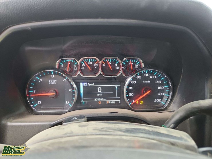 2019-chevrolet-silverado-2500hd-image-15