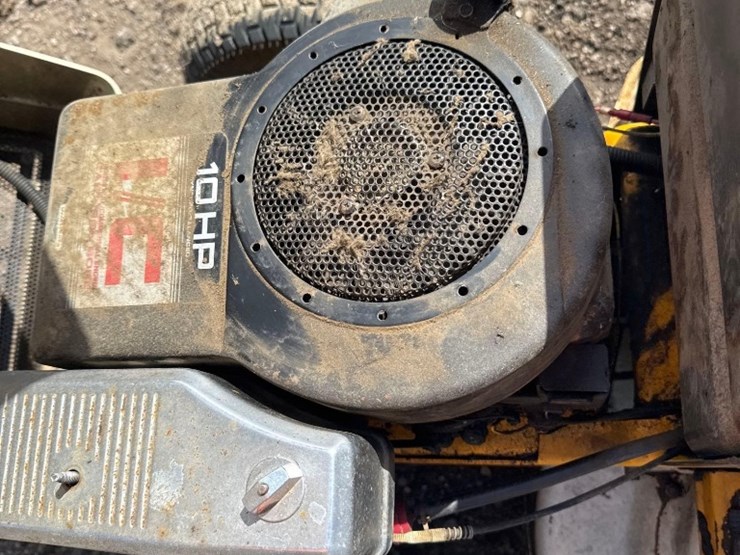 cub-cadet-1020-image-3