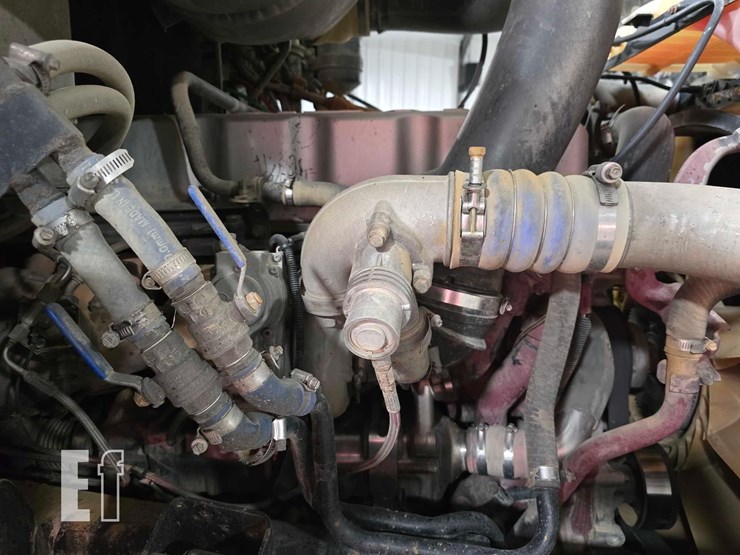 2010-mack-pinnacle-cxu613-image-19