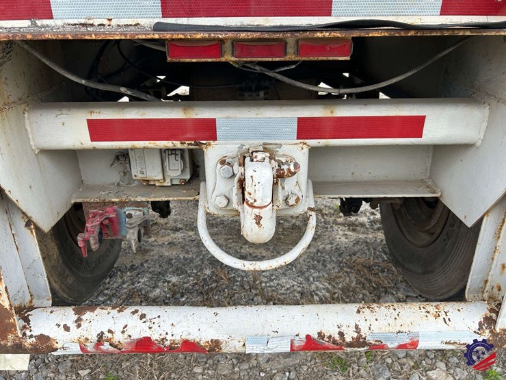 fruehauf-28ft-image-28