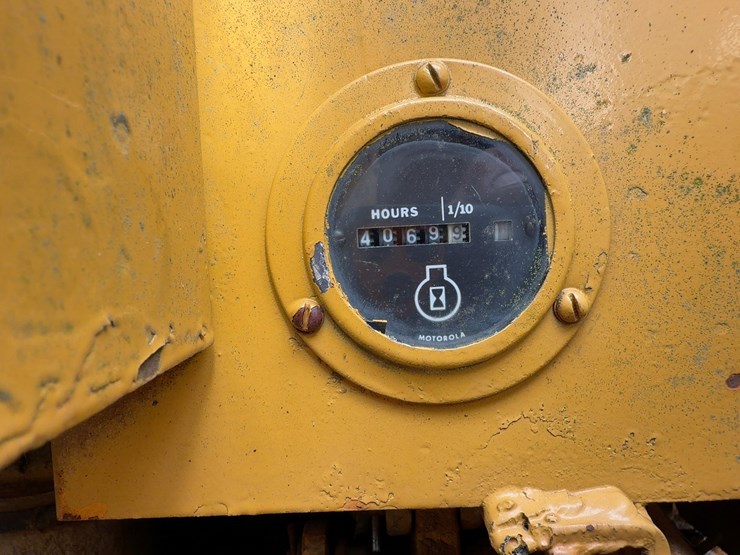 1983-deere-350c-image-33