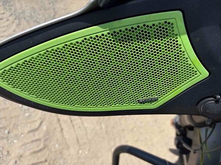 yamaha-victory-motorcycle-image-9