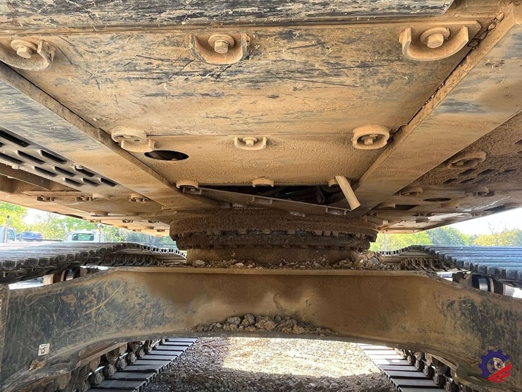 2017-volvo-ec300el-image-48