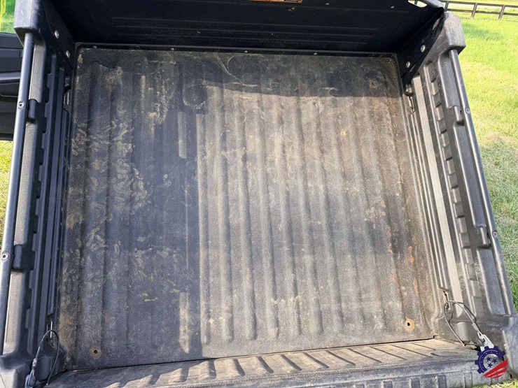 2024-john-deere-gator-xuv-835r-image-44