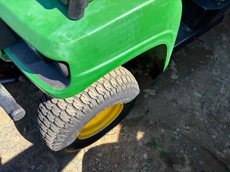 john-deere-gator-image-11