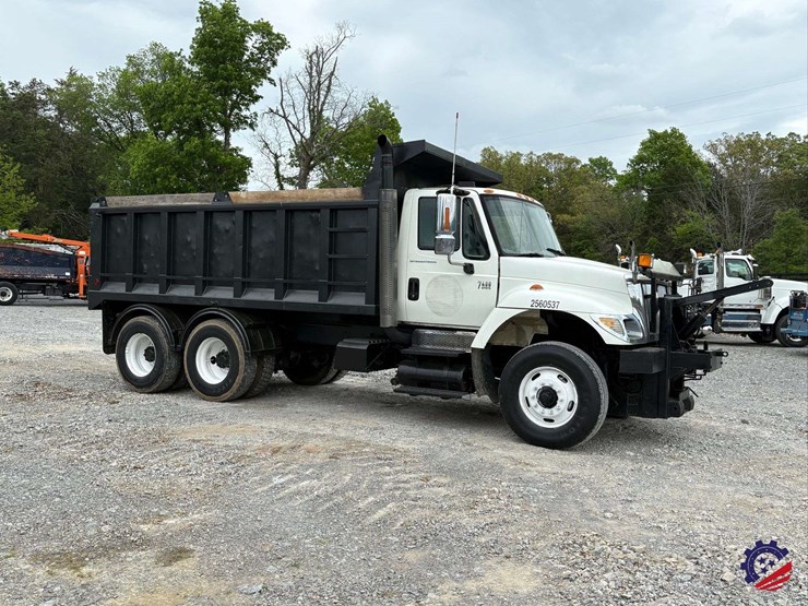 2007-international-sf525-t/a-dump-truck-image-6