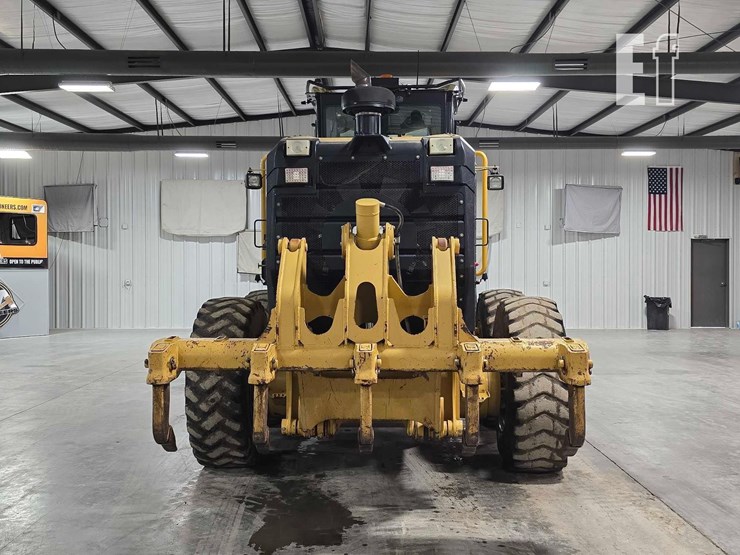 2012-caterpillar-140m2-image-8