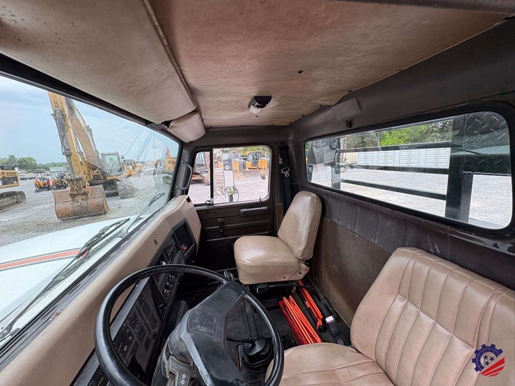 1993-international-4700-image-62