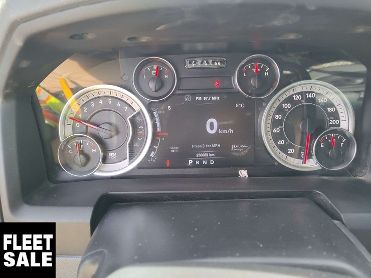 2018-dodge-2500-image-18