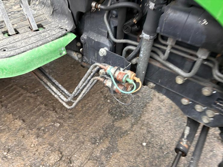 john-deere-4320-image-8