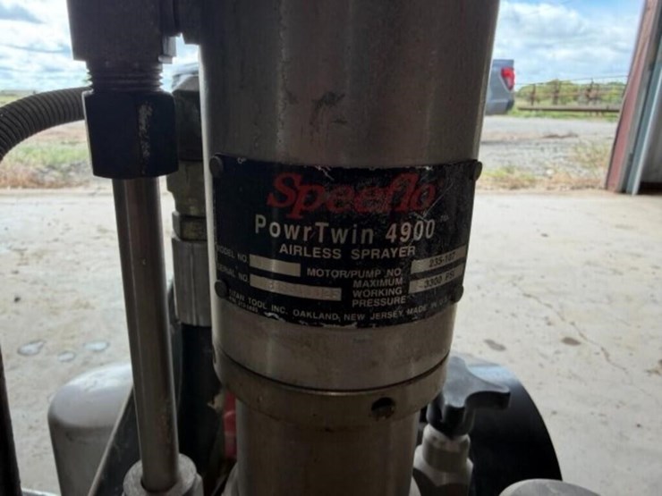 speeflow-powrtwin-4900-airless-paint-sprayer-image-8