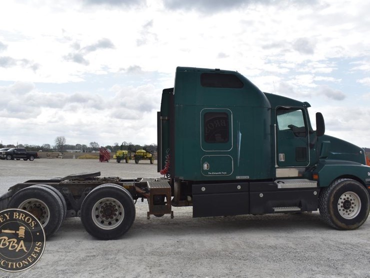 2000-kenworth-t600-image-6