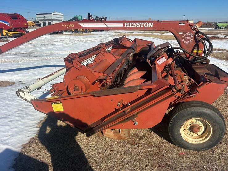 hesston-1014-image-11