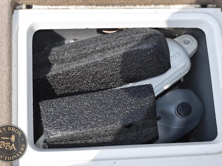 2006-stratos-201proxl-44817-image-52