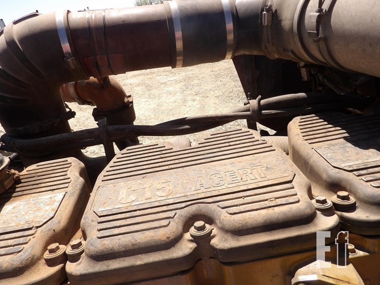 2005-kenworth-w900l-image-19