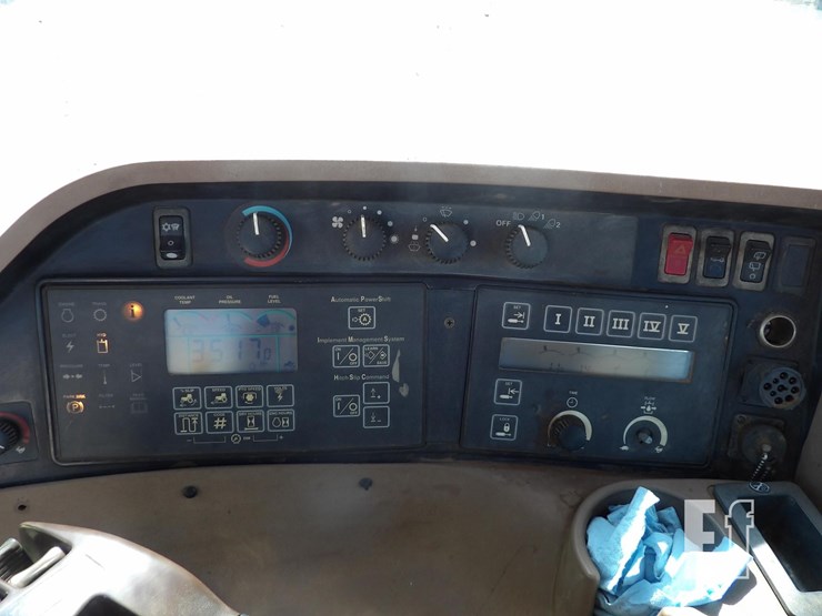 john-deere-8120-image-25