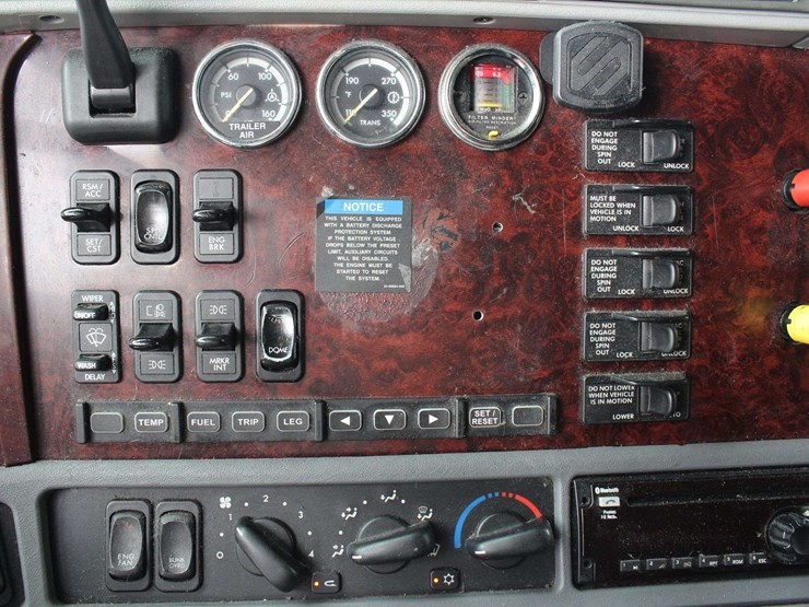 2018-freightliner-glider-3alxfbcg6jdju6496-mileage:-841274-image-33