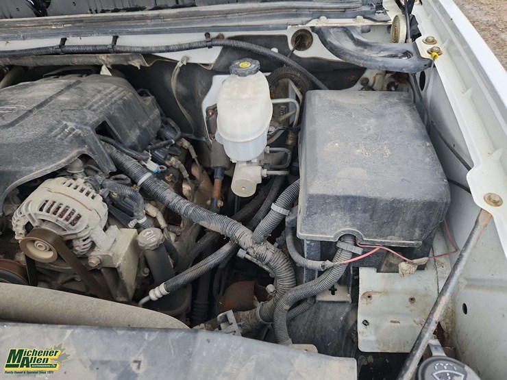 2011-gmc-sierra-2500hd-image-28