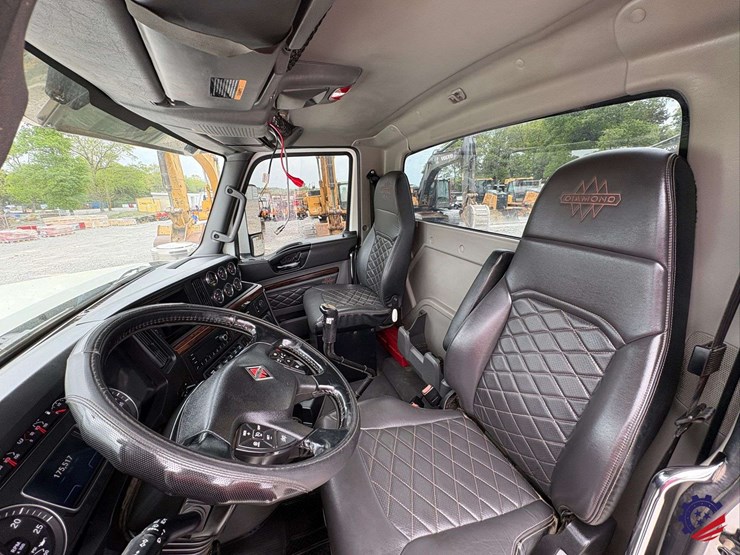 2024-international-hx520-image-81