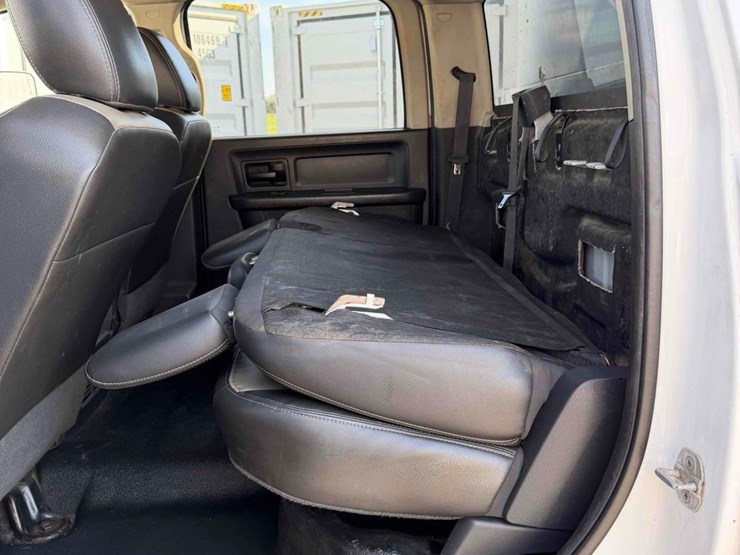 2011-ram-4500-utility-body-image-18