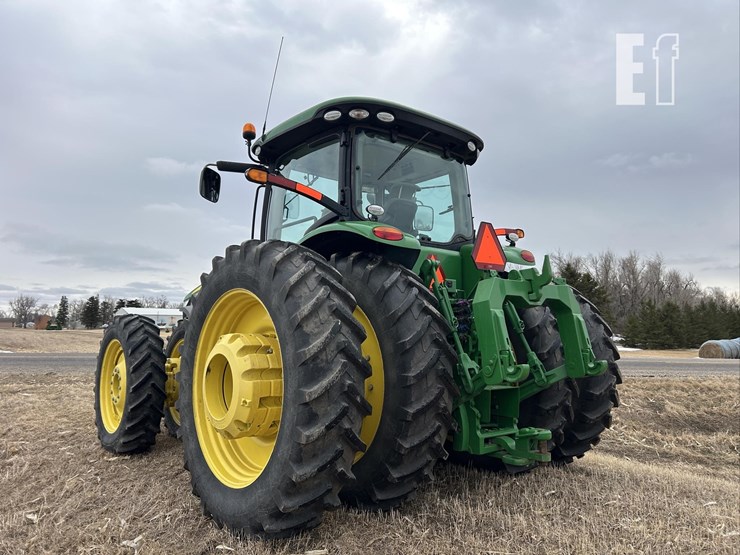 2014-john-deere-8320r-image-7