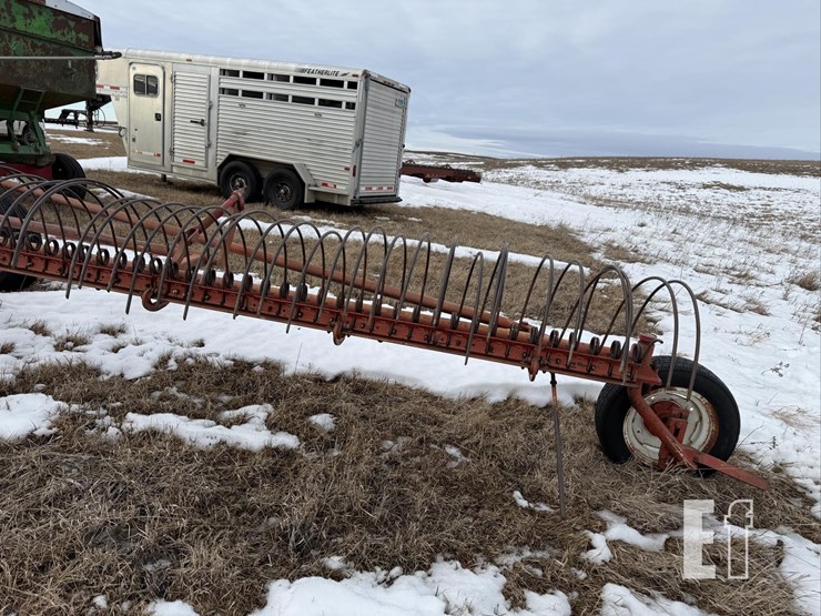 rowse-42ft.-dump-rake-268-image-4