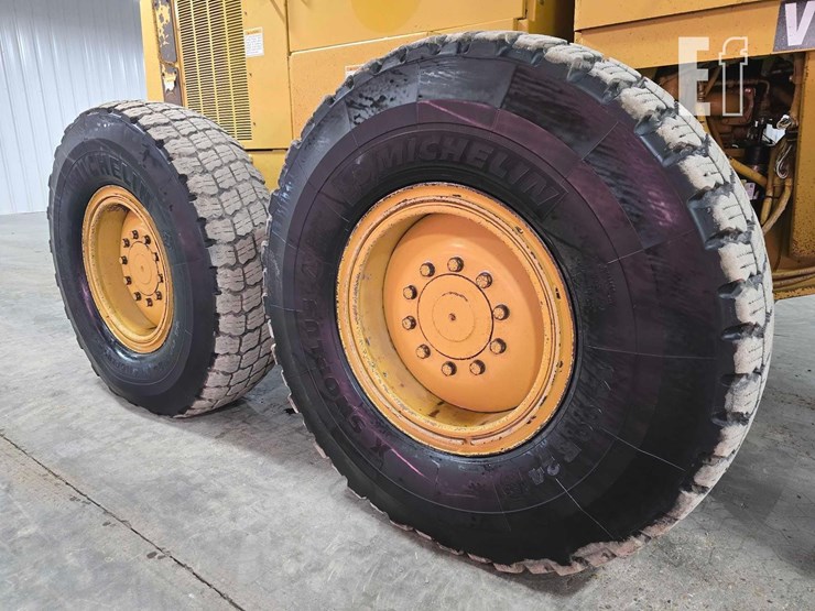 2003-caterpillar-140h-image-26