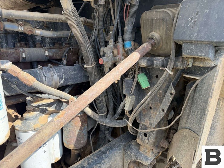 2000-mack-ch612-image-33