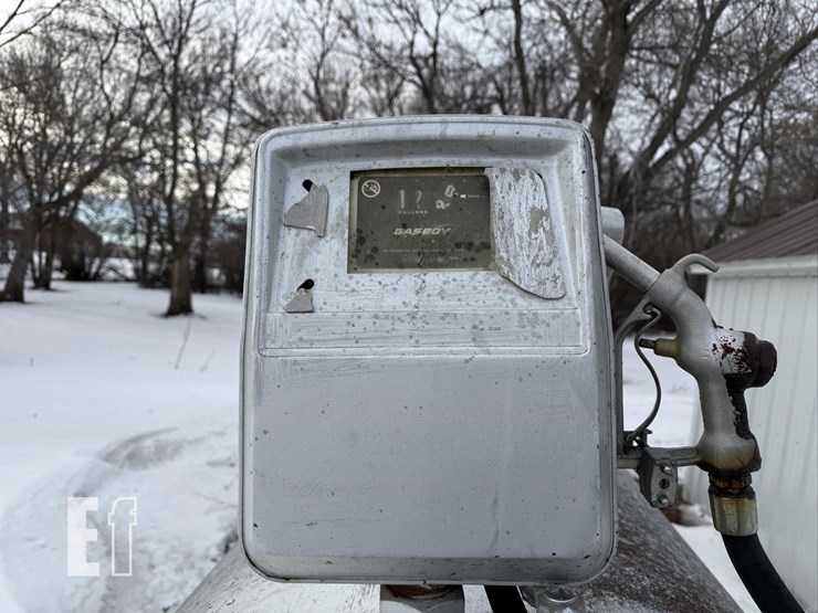 560-gal.-gas-tank-image-4