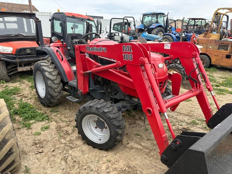 mahindra-2310-image-9