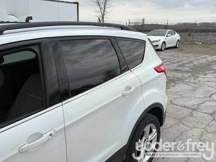 2014-ford-escape-image-10