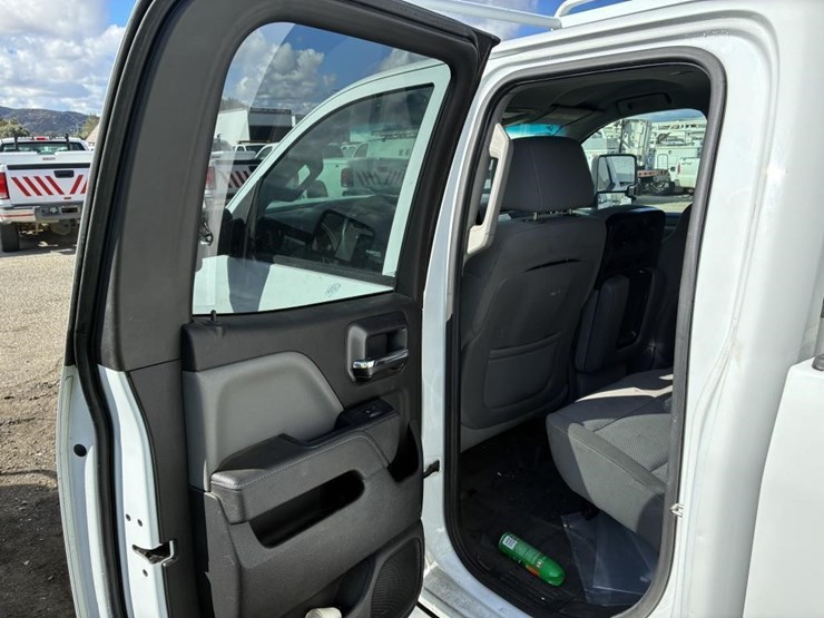 2015-gmc-sierra-3500-image-11