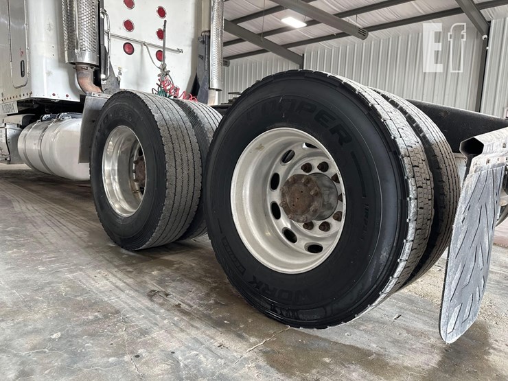 2008-peterbilt-386-image-33