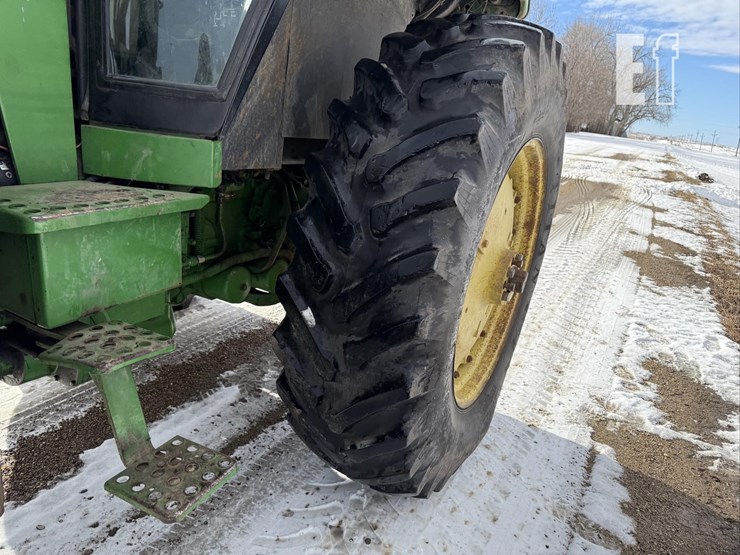 1987-john-deere-4250-image-33