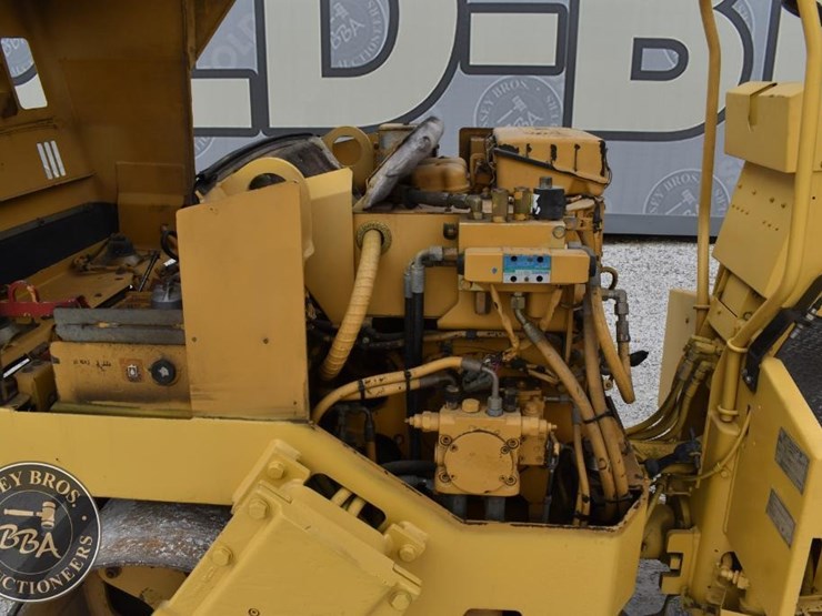 1999-caterpillar-cb-224c-image-28