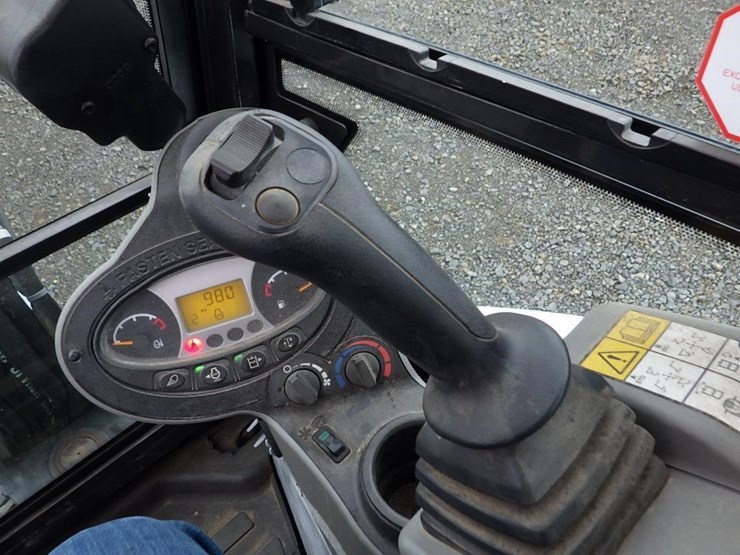 2020-bobcat-e26-image-43