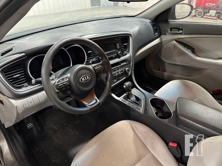 2015-kia-optima-image-10