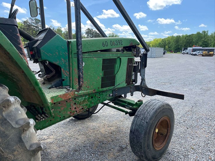 john-deere-6405-image-11