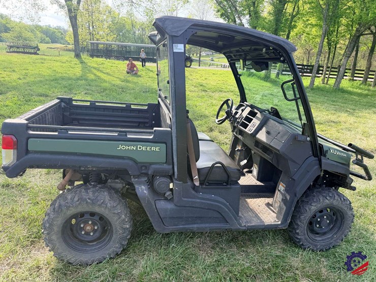 2019-john-deere-gator-xuv-835m-image-4