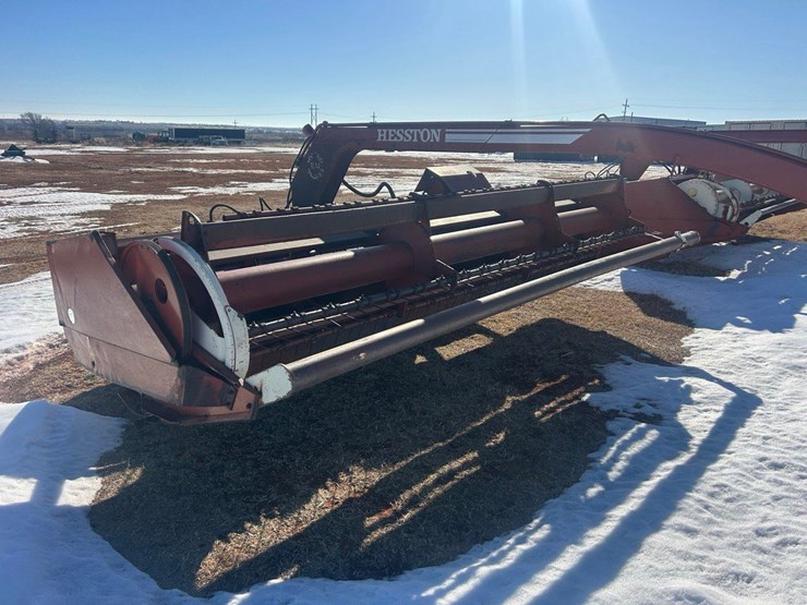 hesston-1014-image-3