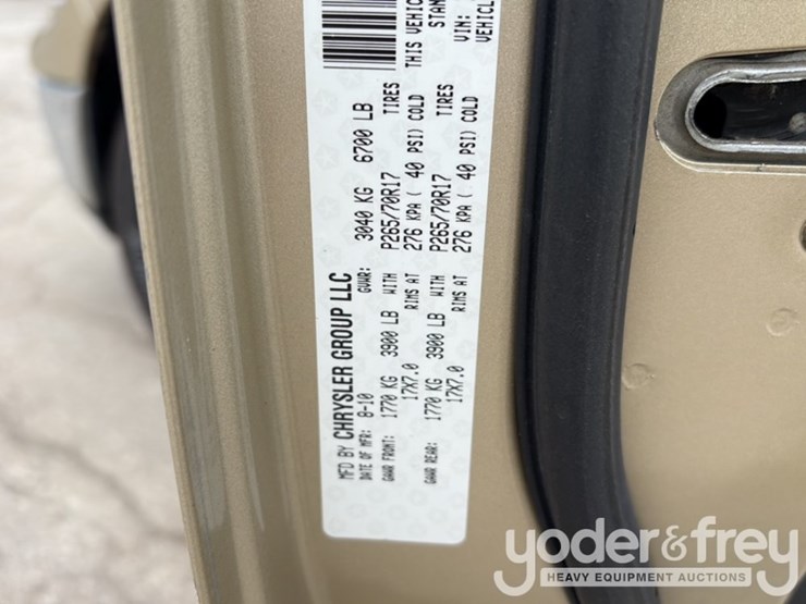 2011-dodge-ram-1500-image-36