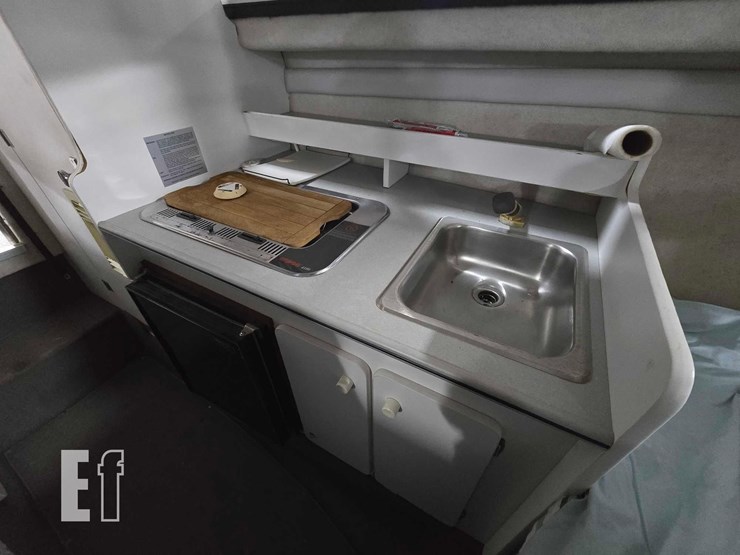 trailer-mounted-boat-image-20