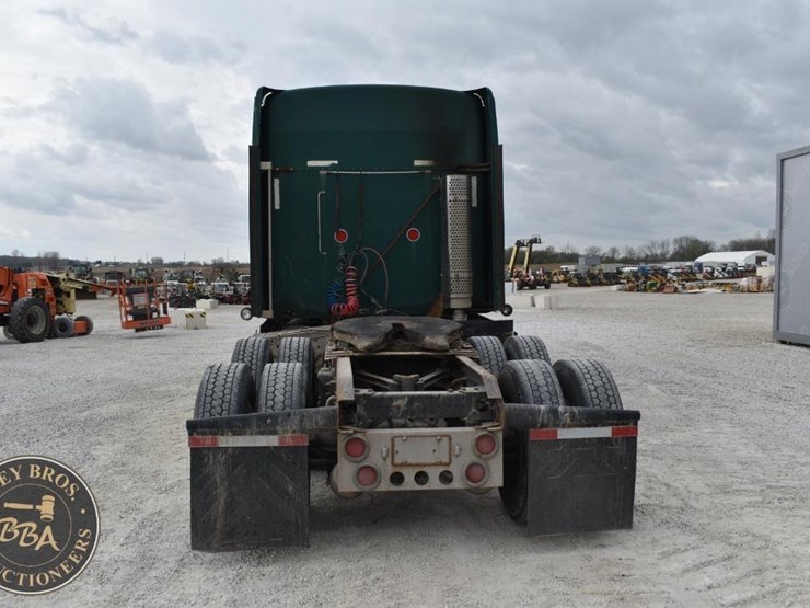 2000-kenworth-t600-image-4