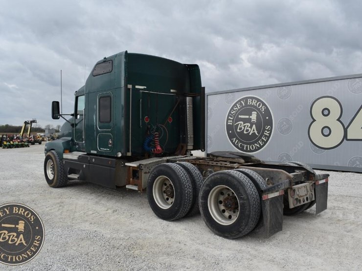 2000-kenworth-t600-image-3