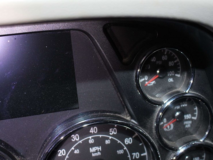 2019-peterbilt-glider-1npbggggx0d654893-mileage:-milage-unknown-image-72